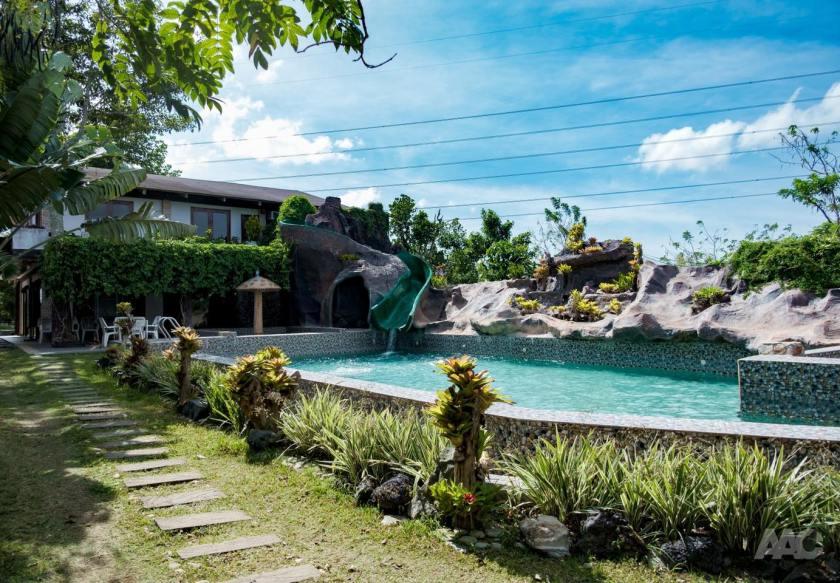 Hacienda Gracita Tagaytay